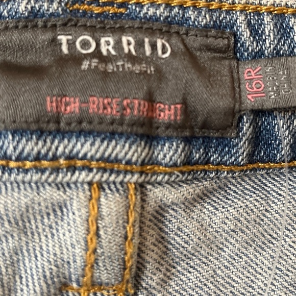 Torrid High Rise Straight Cropped Distressed Plus Size Sequin Jeans - Picture 3 of 6